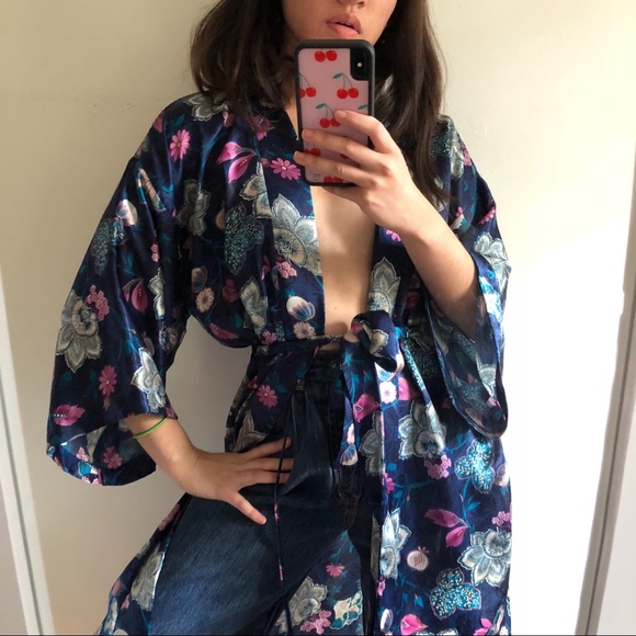 Vintage Other - FINAL PRICE DROP Long Vintage Robe